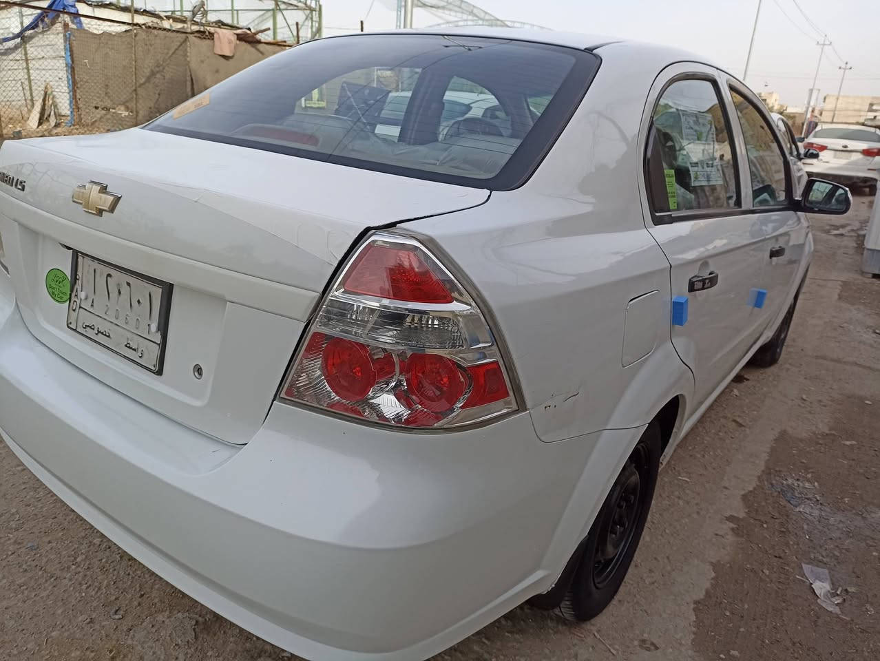 افيو 2011 بيهه جاملغ وبنيد وشويه من باب سايق ويم بكلايت رش صبغ ولباقي مكفول جاهزه كير محرك حداديه تخم تاير حجم محرك 1400مفتوح خليجي سياره فول اوتماتيك. سنويه ل28 مشروع وطني صاعده هزه مكاني بناصريه حي شهداء شراي يتصل  سعر75 وبيها مجال ***********
