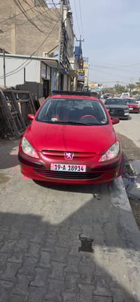 السلام، عليكم، بيجو فرنسي موديل 2005 تبريد شغال محرك وكير مكفولات  كير...