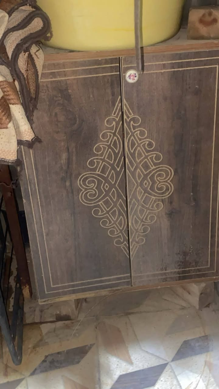 غرفه، ٦ قطع نضيفه وثكيله سعرب٥٠٠مكان بغداد حي الجهاد الملحانيه وعندي ثنين جربايه ام النفر خشب قوي بلوك هن ودواشك ب١٠٠الف وجزامه جديده ب٢٥


**إذا كنت صاحب هذا الإعلان وتريد حذفه لأي سبب، رجاءا أرسل رسالة إلى الدعم الفني**