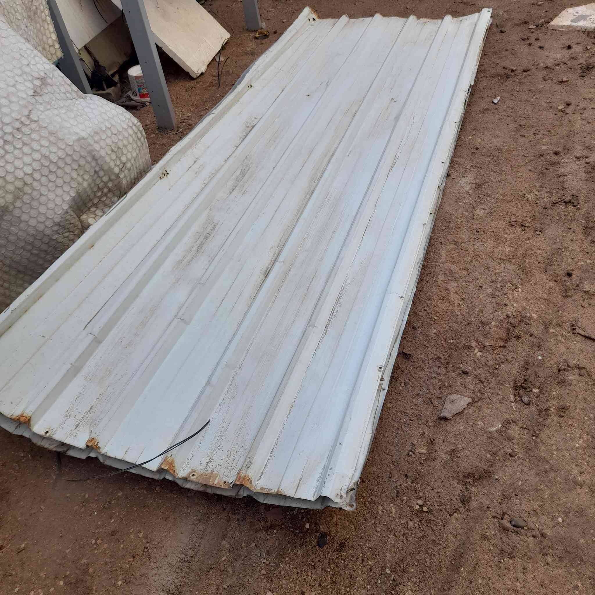 بوري وكيربي للبيع عدد البوري ١٣ والكيربي عدد ٦ بغداد حي الجامعه  ***********
