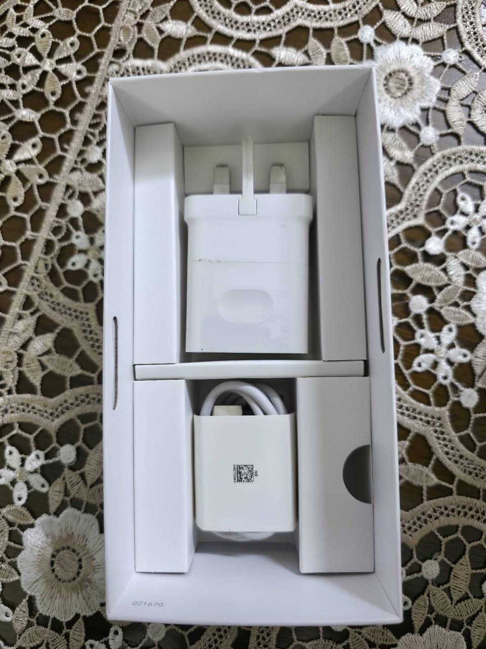 اللهم صلي على محمد وال محمد
حياكم الله 
HONOR 600 Lite
ذاكره 256
عشوائيه 8
جهاز شرط فقط مفتوح من الكارتون 
السعر 325
العنوان بغداد حي الجهاد 
***********
