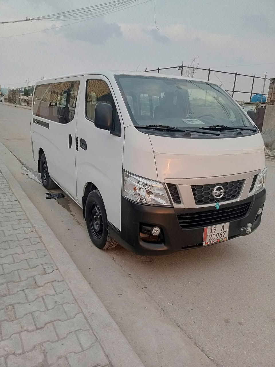 السلام عليكم نيسان موديل 2014سيارة جديد مكفول كفالة عامه رقم الهاتف ***********
