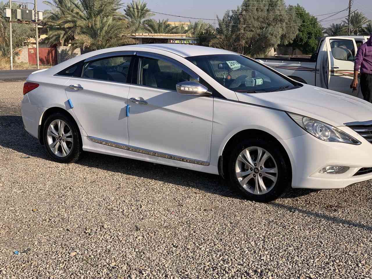 سوناتا 2013 خليجي رقم ديالى بأسمي هزة جديدة مكفولة من الصبغ والتبديل  السونار مرفق بالمنشور 
 قطعتين تبريد 
ماشية 163 الف 
السعر 135 وبيها مجال بسيط 
العنوان ديالى
 للاستفسار ***********
