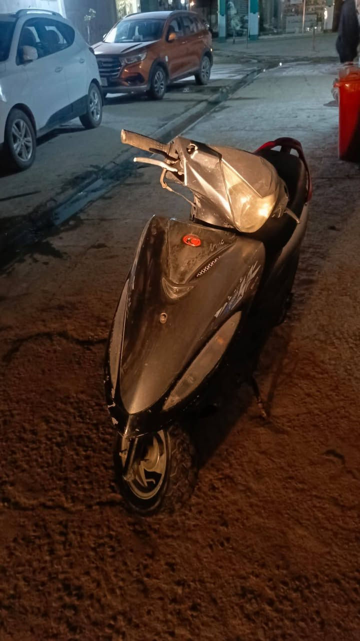 دراجة دراجة كامكو جي 4 للبيع خير من الله كفالة من التاير للتاير محرك مكفول ماصار 20 يوم من نزلت من الحاوية شغل واطلع نضافة شوف كبالك السعر 800 وييهة مجال حك الجية عنواني القاسم دراجة حاوية ***********
