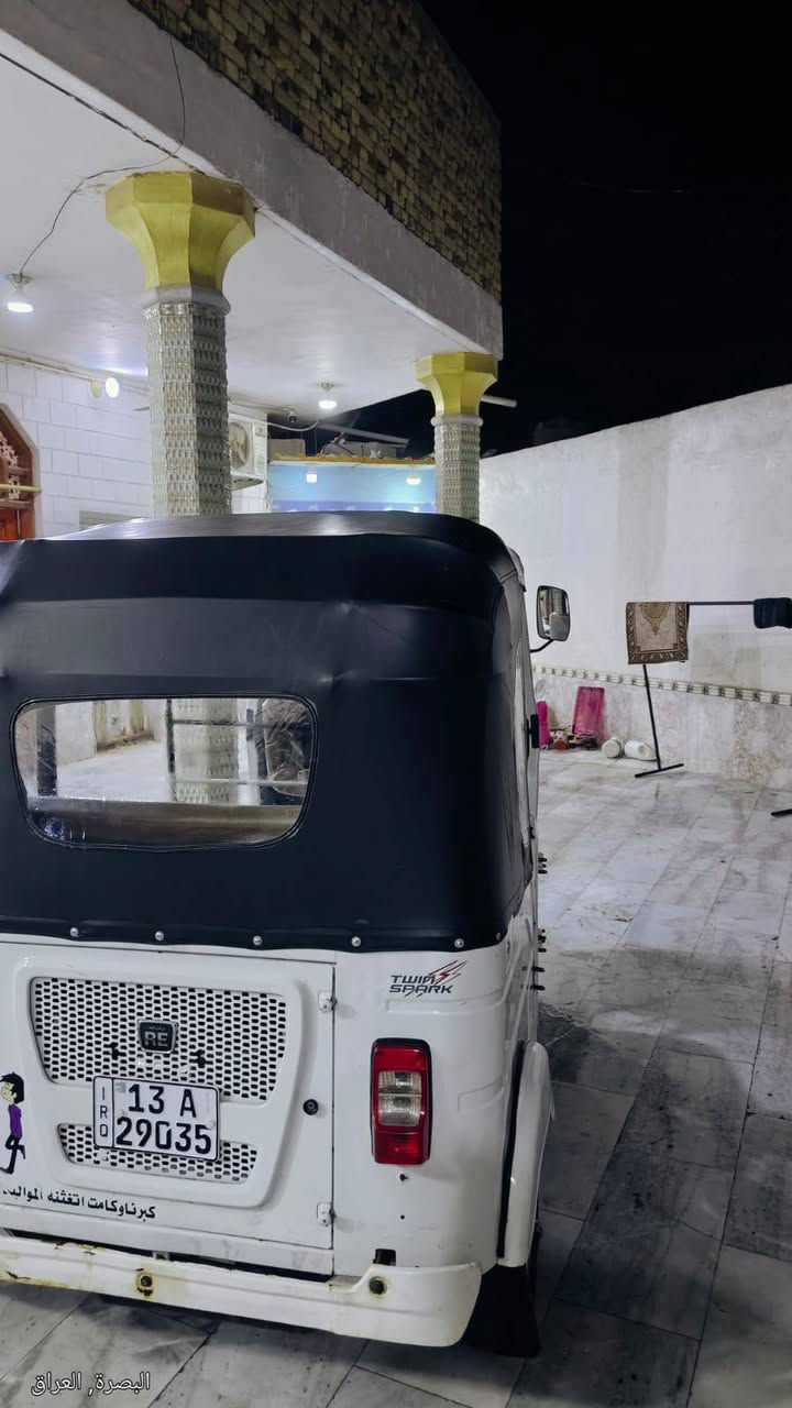 السلام عليكم تكتك للبيع موديل 22 رقم ميسان انكليزي سنويه بأسمي يعني تحول بأي مكان تحويلك يصير بالبصرة تكتك نضيفه كلش مكينه ناعمه وحلوه مداريه كلش تجي وتشوف رايده ب8250 وبيه مجال تعال ودلل واتساب ***********
