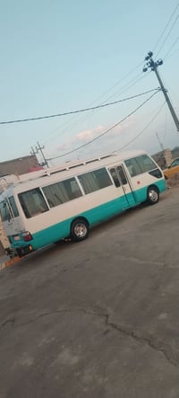 اليله الساعه 10مساءاً زياره النجف الاشرف ونرجع الخميس وره صلاة الظهر ا...