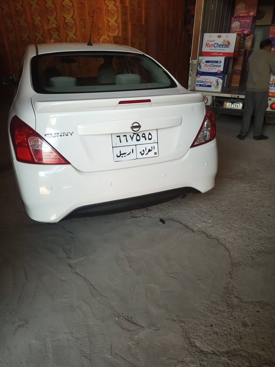 🔹 نيسان سني | موديل 2021
🔹 رخصة: أدمن
🔹 ماشية: 142,000 كم
🔹 بدون صبغ
🔹 أربيل – الق تاج البنوك

✨ المواصفات:
 • شاشة + كاميرا خلفية
 • بلوجكتر
 • تخم تاير
 • بارد جام لنغ الأيسر (قليل جداً)
 • سيارة جاهزة ومقفولة
السعر 120 ورقة وبيها مجال بسيط
📞 للتواصل:
‭+964 773 801 9162
