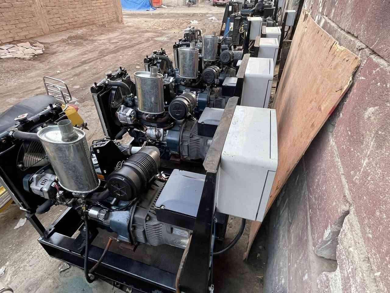 🔷 كابوته ياباني3🇯🇵بستم
🔷 حجم المحرك 1105
🔷 عدد الدوران 1500 
🔷 8 كيفي 35 انبير 
🔷 سنكل فيز 220 فقط
🔷 نوع التوليد لنز ايطالي 
🔷 صرف الكاز / 1 لتر بساعه
🔷 نظام اوتو مع حماية متكامله 
🔷 شرط الشغل والضمان 
🔷 كل تفرعات المحرك والتوليد بلاديه شركة 
 🔷 العنوان // بابل //الحله //باب المشهد 
🔷 توصيل جميع المحافظات 
***********
***********
@الجميع
