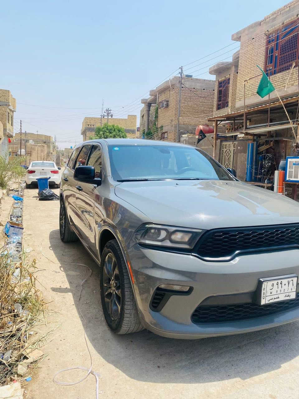 دوج دورنكو سعره 300$ بيه مجال قليل تعتبر كلين بيه طخه بالجاملغ خلف السايق والجاملغ السايق بدون دواخل السياره جديد تصوير الحادث كدامك

سياره نظيفه حيل 
#المواصفات : 

▪️السيارة : دودج #دورنكو GT لون اسمنتي
▪️الموديل :2021
▪️المحرك : 3.6L . V6  (ستة سلندر)
▪️حجم الويل : ويل كب GT حجم 20 مع طقم تايرات بحالة ممتازة
▪️مصابح امامية زنون مع LED مع كشافات دعامية زينون
▪️غرفة السيارة جلد 
▪️حساس خلفي اصل
▪️تحذير الخروج عن المسار
▪️تحذير النقطة العمياء
▪️سستم صوت
▪️مقود رياضي مع تحكم كهربائي
▪️كامرة خلفية دوارة اصل مع الستيرن
▪️شاشة الدشبول الحجم الكبير 10.1 انچ
▪️نظام ملاحة GPS
▪️گير شفتر ستيرنك 
▪️تحكم فول كهرباء لكرسي السائق والراكب 
▪️سستم صوت
▪️تشغيل عن بعد
▪️صندوق كهرباء
▪️صف ثالث من المقاعد 7 راكب
▪️إطفاء وتشغيل اوتماتيكي
▪️تحكم ستيرن جهتين بلوتوث وحاكية وكروس سرعة وتحكم صوت 
▪️نظام ABS مانع انزلاق
▪️بعد بيها هواي مواصفات
▪️مكان السياره ذي قار 
السعر المطلوب :300$ 

الاتصال على : ***********
