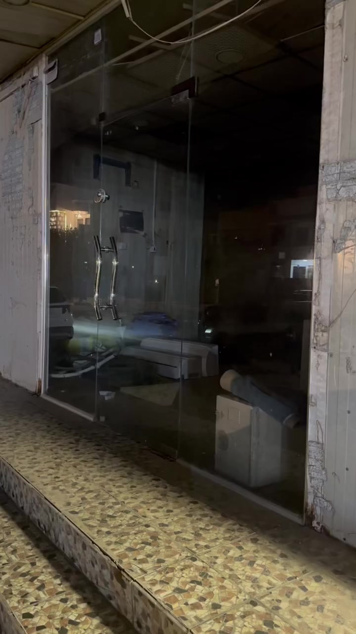 محل للايجار مربع الشارقة قريب الشارع العام واتساب : ***********
