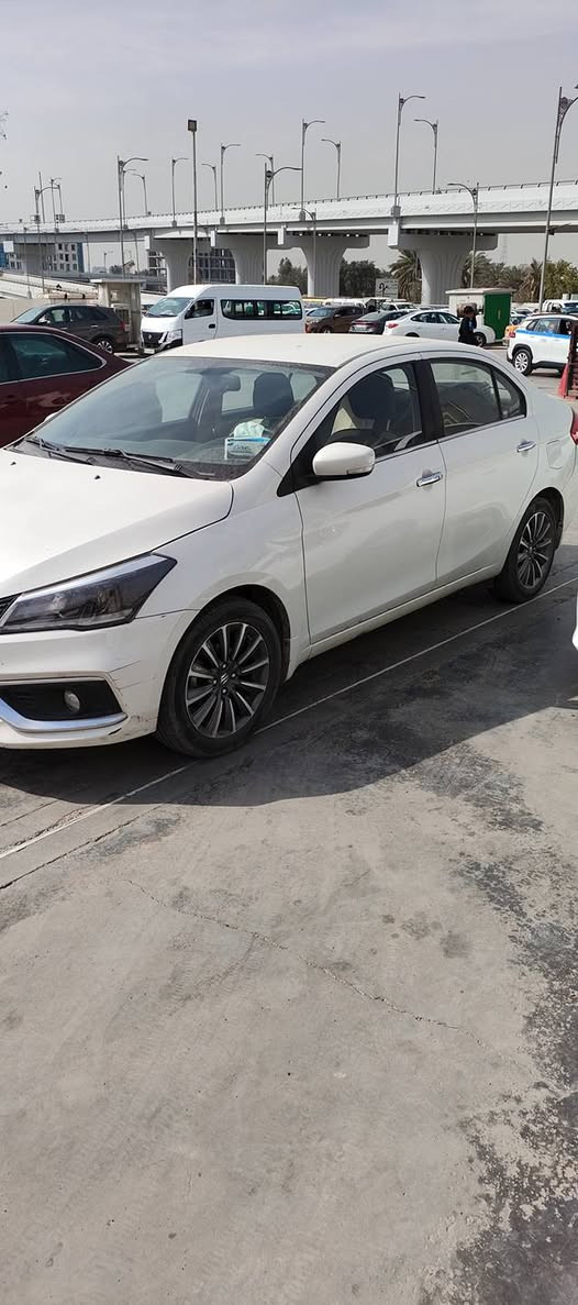 سوزوكي سيات موديل 2023 استلام 2024 ماشيه 41 الف على وضع الشركه ىايدها ب 120 او مراوس باقل وفرق للاتصال,***********.. تحياتى
