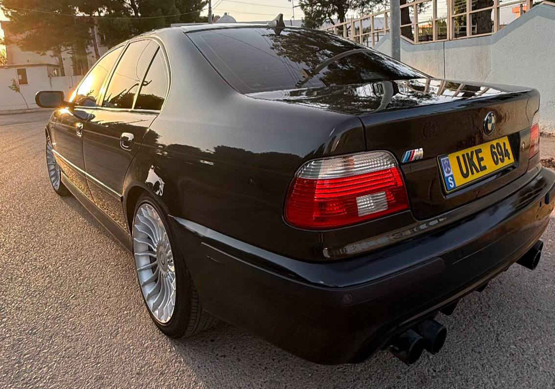 بی ئێم دەبلیو e39 2001 530i قەپات مواسەفات
ڕەنگی ڕەشی 
سەقفو حیزام بە شەرت 
ناو قەیسی‎پاش وپێشی حاسە 
گیر تۆماتیک+حادی +سپۆڕت
سڵایت شو شە +سڵایت خەزن
کوشن کارەبای +بالیف کارەبای 
سیدی بۆکس+جی پی س+بلوتوز+شاشە 

سعر لە کۆمێنت داوابکە ڕاستەخۆ بۆت دیت 📩 

حەدەسەی ١١٠$ بۆ بەستراوە 
ئاوینە کارەبای ‎ئاوینە شەفت
پەردە کارە بای 
و‎جام پۆڵۆڕایز
و‎زۆر ماسەفاتی تر
و‎هەتابڵێی سەیارەکە جوانە
2021داخڵ بوە
شوێن:ڕانیە 

ژمارە مۆبایل: 
***********
