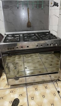 فرن • للبيع • الزعفرانية