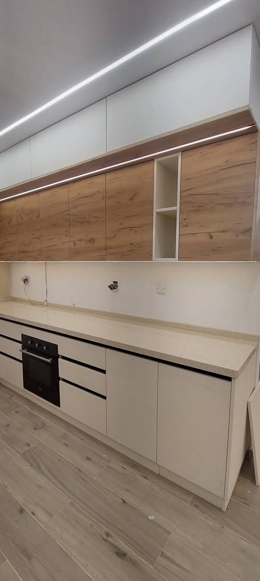 ضوء القمر للمطبخ التركي 
خيارك الأفضل 
انجاز مطبخ شقه ١٠٠ غربي 
واحد من التحف المنجزه من قبلنا في شقق بسمايا 
ضوء القمر للمطبخ التركي بسمايا الشارع العام مجمع طاحونة الرايه مقابل بيت بيوتي للإستفسار الاتصال على الرقم ***********
