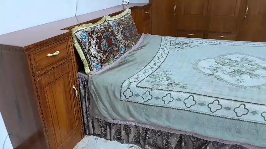 غرفه للبيع سعرها ع ***********
