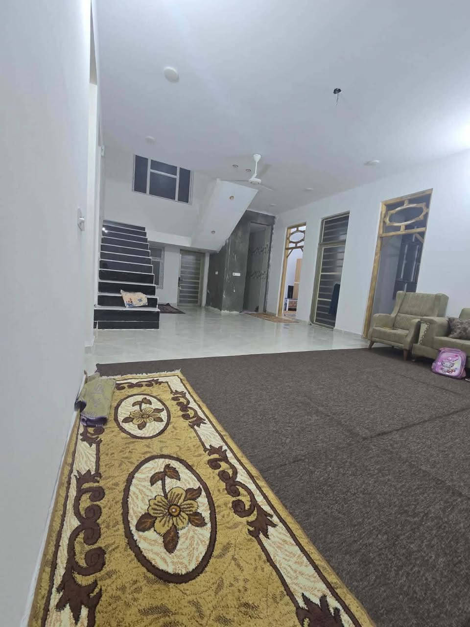على بركه الله 
بيت 🏠 للبيع الموقع منطقه الراشديه قرب ابو كاظم المياحي المساحه ٢٥٠م طابو صرف بااسمي يتكون من صاله ومطبخ وهول مناور عدد ٢ وغرفتين نوم عدد ٢ 
والطابق الثاني غرفه نوم وهول وصحيات 
البيت 🏠 بناء حديث الاساس رفت تسليح كامل بااضافه صحيات داخليه وخارجيه 
البيت لامطلوب للدوله حر تحويل ثاني يوم ومن الله توفيق
السعر 135


**إذا كنت صاحب هذا الإعلان وتريد حذفه لأي سبب، رجاءا أرسل رسالة إلى الدعم الفني**