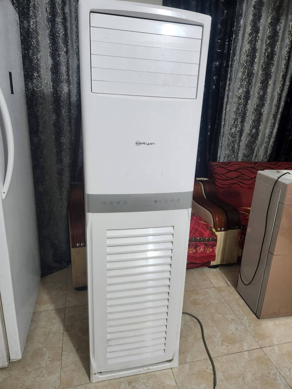 سبلت طنين اخو الجديد سعره ٦٥٠ غساله سامسونج ١٥ كيلو ب٣٠٠ براد ٧٥ براد مجمده اكبر حجم ميديا ب٥٥٠ العنوان البلديات واكو توصيل بكروه  ***********
