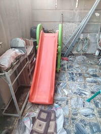 للبيع زحليكانة اطفال مع مرجوحه بحاله جيده سعر الاثنين 40 الف العنوان ا...