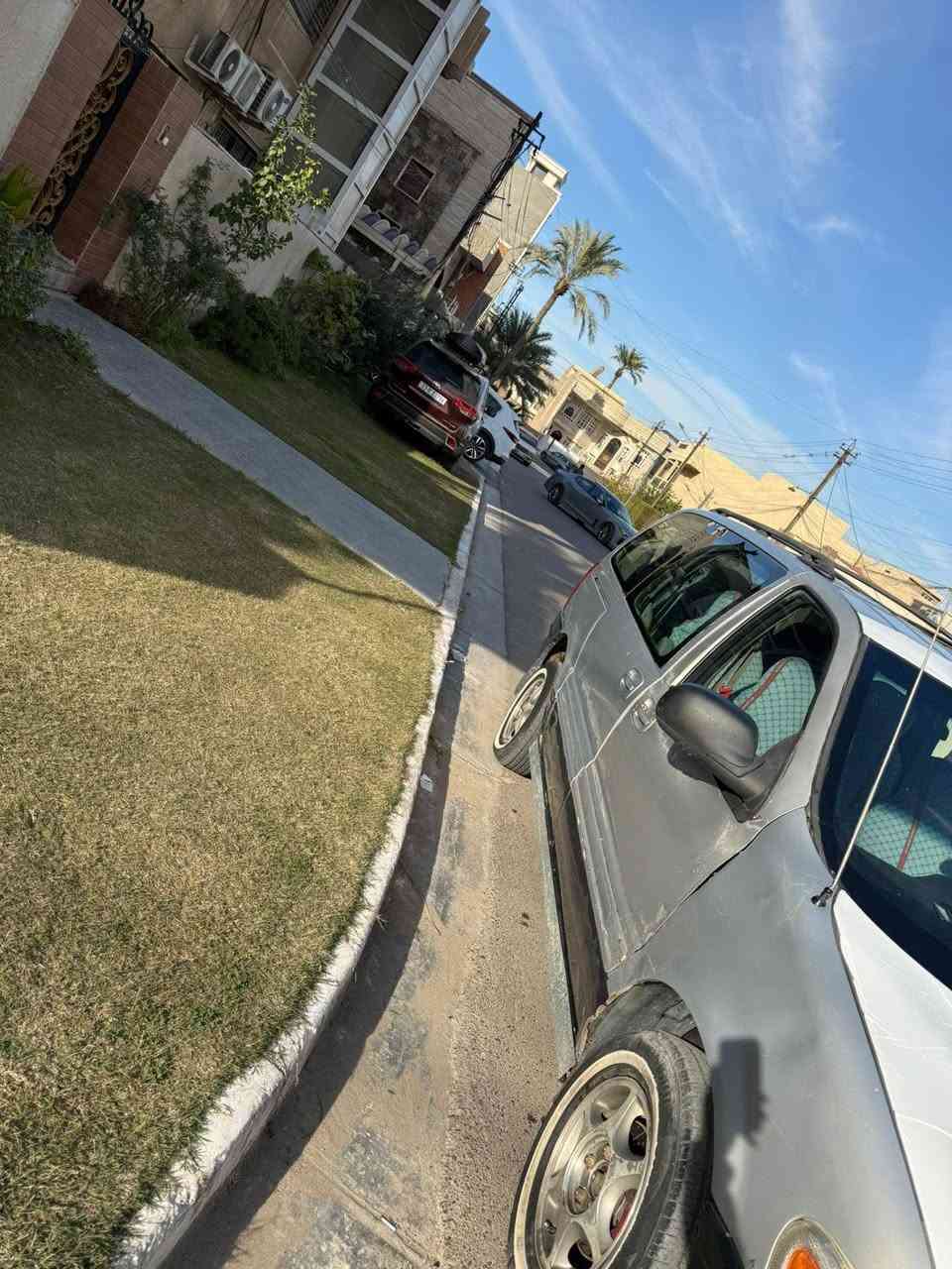 � للبيع – أولدزموبيل موديل 2000 (ملكي) 🔷

🚗 المواصفات:

 • 6 راكب – ملكي
 • مكينة 3400
 • كير وتعليق السيارة جاهزين
 • كهربائيات كاملة شغالة 100%
 • سنتر لوك
 • تبريد 3 قطع
 • المكيف يشتغل لكن بحاجة شحن غاز فقط

🛠️ ملاحظات بسيطة لا تُذكر
السيارة بحالة جيدة ومناسبة للاستخدام اليومي.

💰 السعر: 33 ورقة
📝 السعر قابل للتفاوض بالمعقول

📍 العنوان:
بغداد – حي الجامعة – شارع المركز

📞 رقم الهاتف:
*********** بغداد, العراق
