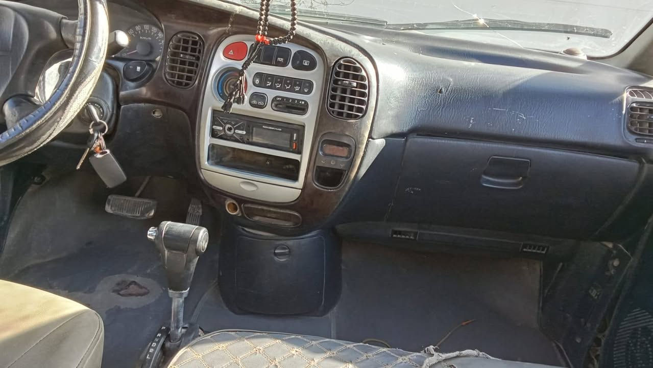 سلام عليكم ستاركس 2007 محرك مفتوح كير تماتيك مكفولات كشرته كدامكم داخله يرادله ترتيب مصفره سياره تحويل ثاني يوم سعر ٥٠ وبيه مجال قليل ***********
