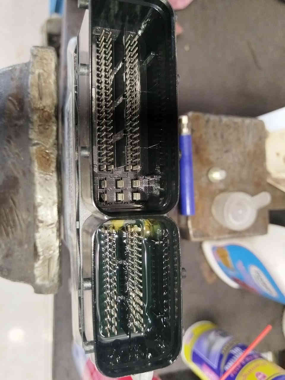 VW German service-  مركز صيانة السيارات الالمانية
زبائننا الكرام 

🌹

السيارة الاولى 🚘: 

اشتكى الزبون من وجود علامة EPC مع عدم وجود سحب في السيارة ، تم فحص السيارة وتبين ان المشكلة في وجود ماء في العقل السيارة ( مو كل علامة EPC يعني مشكلة بغرف الاحتراق ) ، تم تنظيف العقل بصورة صحيحة بدون تسبب اي ضرر كذلك تم تبديل القطع التي تضررت من الماء ، تم ارجاع السيارة الى وضع الشركة مع ضمان سنة ، علما بأن السيارة هي فولكس واگن توران Touran موديل 2019 محرك 1.5 تيربو . 

🌹

‏‎السيارة الثانية 🚖: 

اشتكى الزبون من ضعف في التدفئة ، تم تبديل راديتر التدفئة لكون ان الراديتر القديمة لم ينجح فيها التنظيف ، وارجاع التدفئة الى وضع الشركة مع ضمان سنة ، علما بأن السيارة هي فولكس واكن جيتا موديل 2016 محرك 2.0 .  

🌹

🌹
🌹

‏‎زبائننا الكرام 

‏‎عروض وكالتنا 

‏‎١- تبديل هيدروليك كير بدون اجور عمل 🚘

‏‎٢- فحص كومبيوتر مجانا في وقت تحتاجه سيارتك الى فحص في حالة تبديلك لدهن المحرك في وكالتنا . 

‏‎٣- فحص للصدر الامامي مجانا في وقت تحتاجه سيارتك الى فحص في حالة تبديلك للدهن المحرك في وكالتنا . 

‏‎كذلك سوف تدخل تلقائيًا في السحبة الشهرية للفلاتر المجانية والسحبة الدهن المجاني كل ثلاثة اشهر. 

‏‎٤-زبائننا الكرام 

‏‎العرض الجديد من وكالتنا 

‏‎في حالة زيارتك لورشتنا سوف تدخل تلقائيا بالقرعة الشهرية الجديدة . 

‏‎وسوف تحصل بها على اجور عمل مجانية لاي صيانة تقوم بها في المستقبل حتى وان كان تعمير محرك 

‏‎🏆  العرض الجديد : 

‏‎٥-تبديل هيدروليك كير مجاني ( قرعة كل ثلاثة اشهر )

🌹
🌹

موقع شركتنا الجديد

‏https://maps.google.com/?q=36.168079,44.011108

‏‎‏‎شركة شيرين ( وكالة سكودا & فولكس واگن ) 

‏‎اربيل -شارع ملعب فرنسو حريري اذا من جهة شارع  60  - قرب نقليات بغداد ( كراج بغداد) - بالقرب من مرطبات 9* 9 

***********-***********

‏‎الوكالة الالمانية الوحيدة في العراق 🇩🇪
