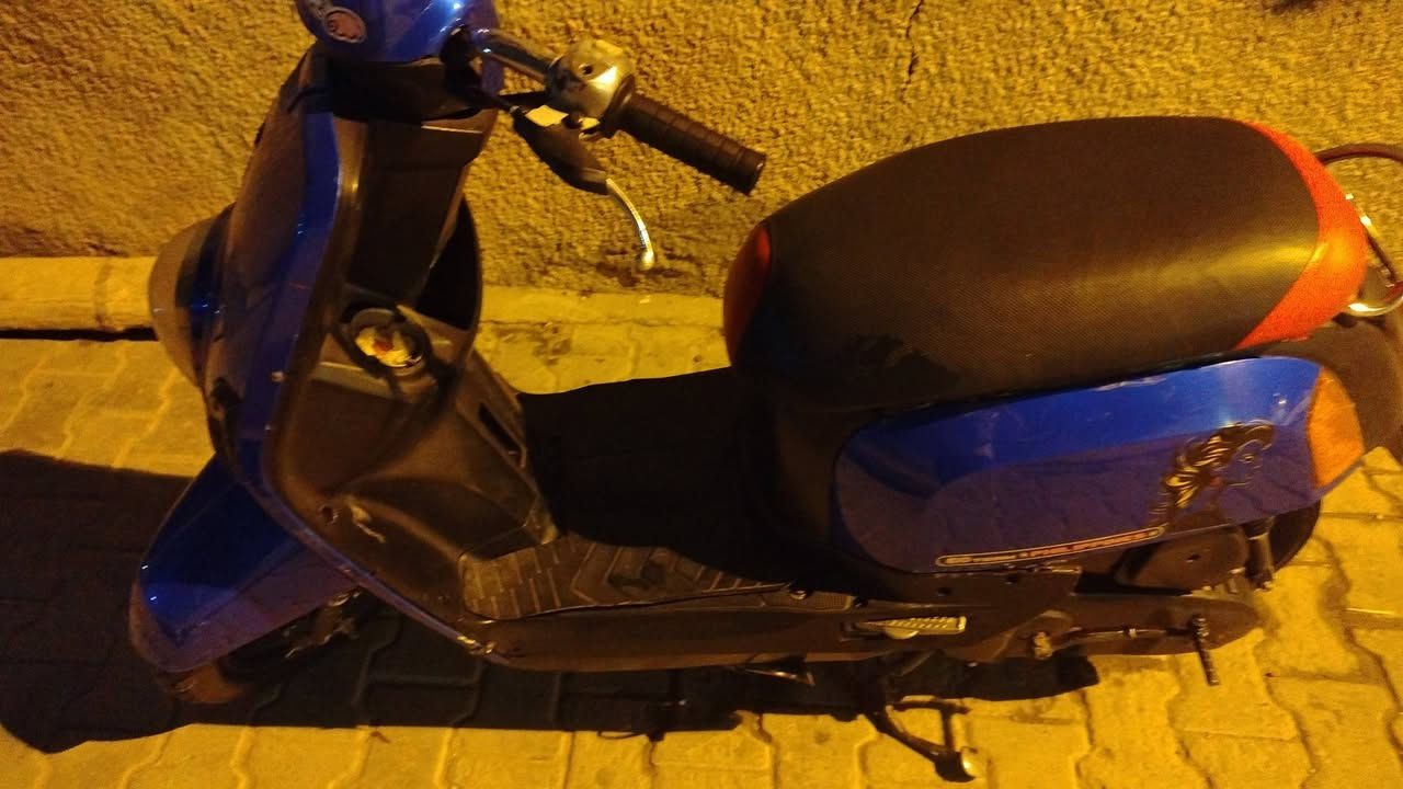 دراجه بوليس للبيع بيهه فقط راس الكرنك مسحوك شغاله الدراجه كامله كلشي مابيهه  قيم واخذ الرقم ***********
