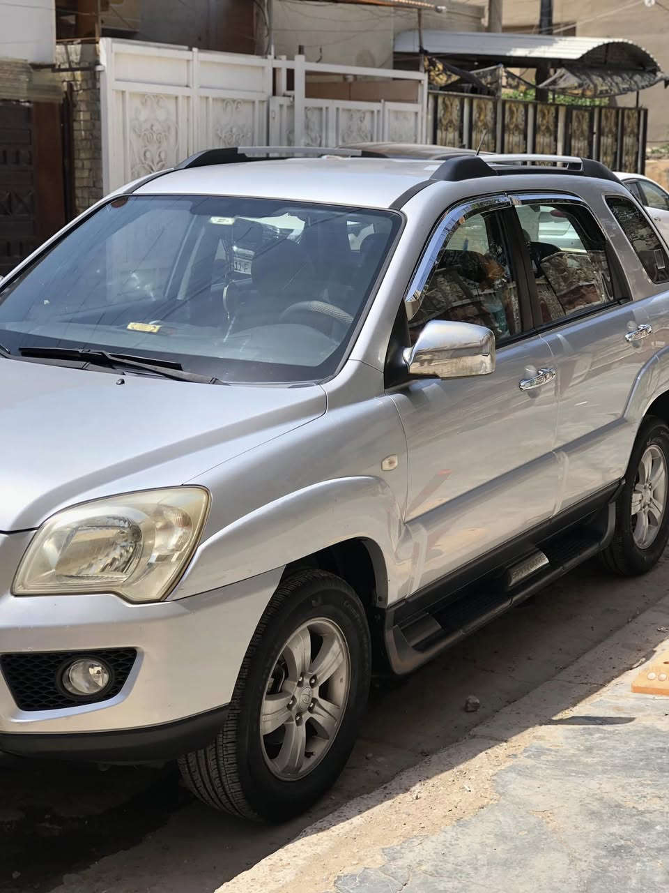 سبورتج ٢٠٠٩ للبيع وارد كوري 

ماشية ٩٧ الف رقم بغداد

كفالة من ضربة وصبغ وتبديل 

كير ومحرك كفالة السيارة على وضع الشركة الله يشهد 

تجي وتشوف نظافة السيارة 

مكان السيارة الشعب 
السعر ١٢٣ وبية مجال

للاتصال ***********
