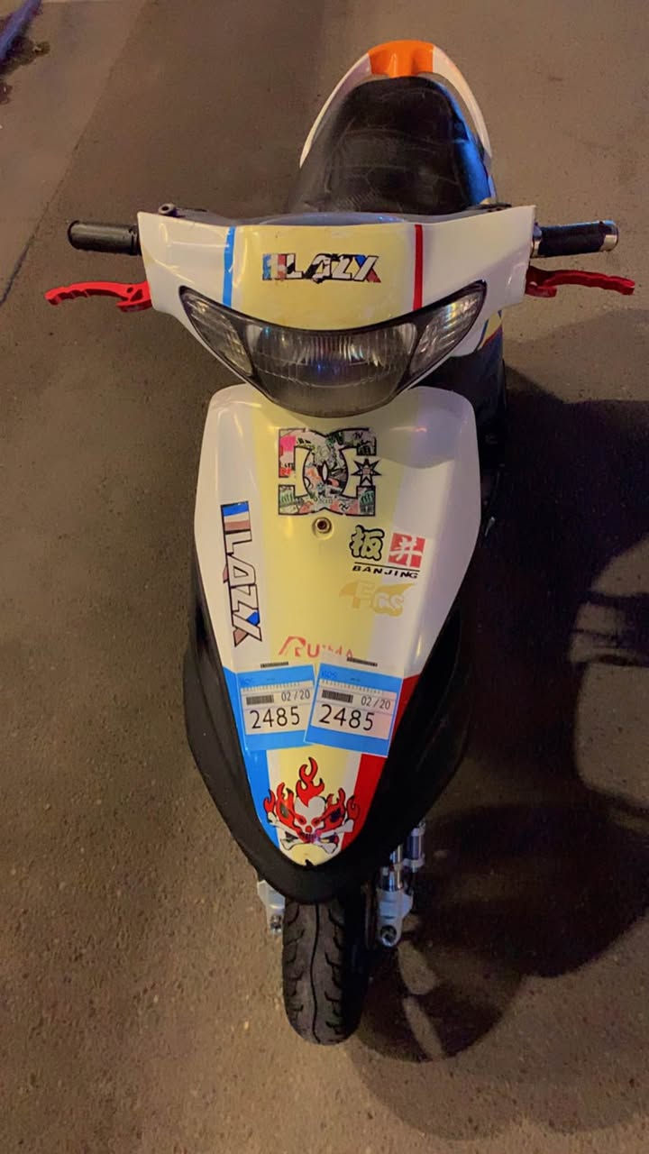 السلام عليكم :

ماكس  سرعة 120 ياباني

دراجة خير من الله تزويد بلادي 
اي نقص مابيها مكينة مامفتوحة
اوراق كاملة اصولية شرط تجيب 
وياك فيتر وتجي تفحص كفالة 
عامة كشر ومكينة بلاد

السعر 450 الف (( قفل ))
مكاني شارع فلسطين
هذا رقمي *********** بغداد, العراق
