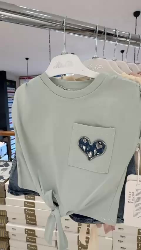 ملابس أطفال تركية بالجملة، موديلات ولادي وبناتي، جودة ممتازة وأسعار منافسة مع شحن عالمي 🌍
English:
Turkish kids clothes wholesale, boys & girls styles, great quality, best prices, worldwide shipping 

اذا تريد ملابس اطفال من سنه حتى 16 سنه 
أدخل على الرابط للوصول الي تلكرام 
https://t.me/maged0huysuzkid

اذا تريد ملابس اطفال من صفر حتى سنه 0/12شهر
أدخل على الرابط للوصول الي تلكرام 
https://t.me/HuysuzBabyتواصل عبر الواتساب(جمله)
00905521669551


**إذا كنت صاحب هذا الإعلان وتريد حذفه لأي سبب، رجاءا أرسل رسالة إلى الدعم الفني**