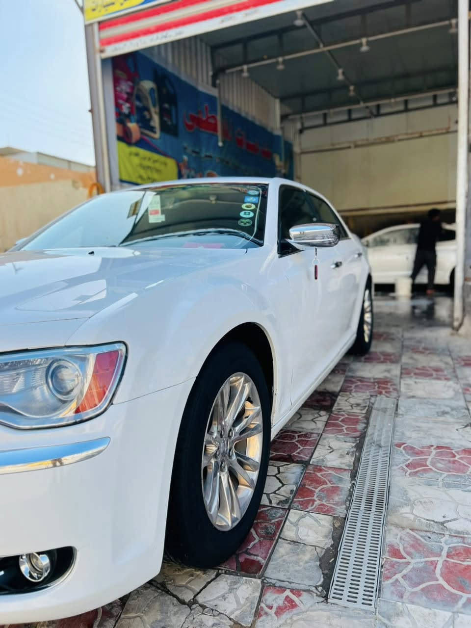 سلام عليكم
اوباما ٢٠١٣ خليجي ٦ سلندر رقم بصره بأسمي تحويل مباشر 
بيها صبغ قطعتين بدون حادث ماشيه ١٨٠ حقيقي دواخل جلد عسلي اي نقص ما بيها تخم تاير جديد حداديه كير مكينه كل كارتون 
سعرها ١٦٥ وبيها مجال بسيط 
***********

