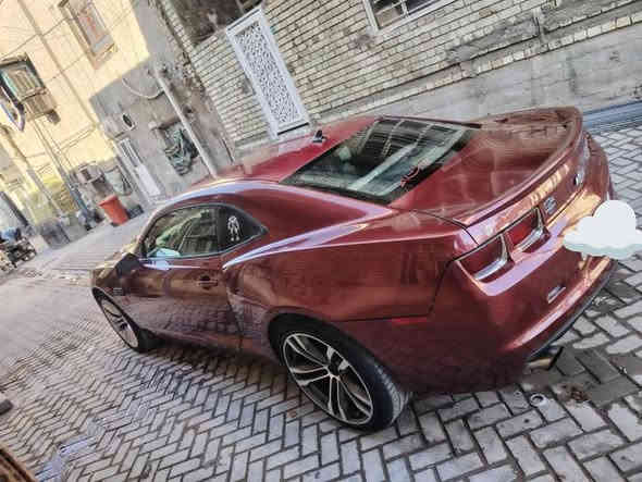 السلام عليكم. كمارو2010 للبيع وارد امريكي ضربة جاملغ الخلفي مصبوغة احزام للجمالية رقم بغداد ورقم انكليزي جديد لون مميز مواصفات السيارة كشنات جلد كشنات كهربائية تحكم استيرن مثبت سرعة شفتات بلستيرن بلوتوث تشغيل عن بعد مكينة لا تبخير ولا تنقيص 3600 تبريد وتدفئة السيارة جاهزة من كلشي السعر 93 عنواني بغداد مدينه الصدر قطاع 4 رقم الهاتف ***********
