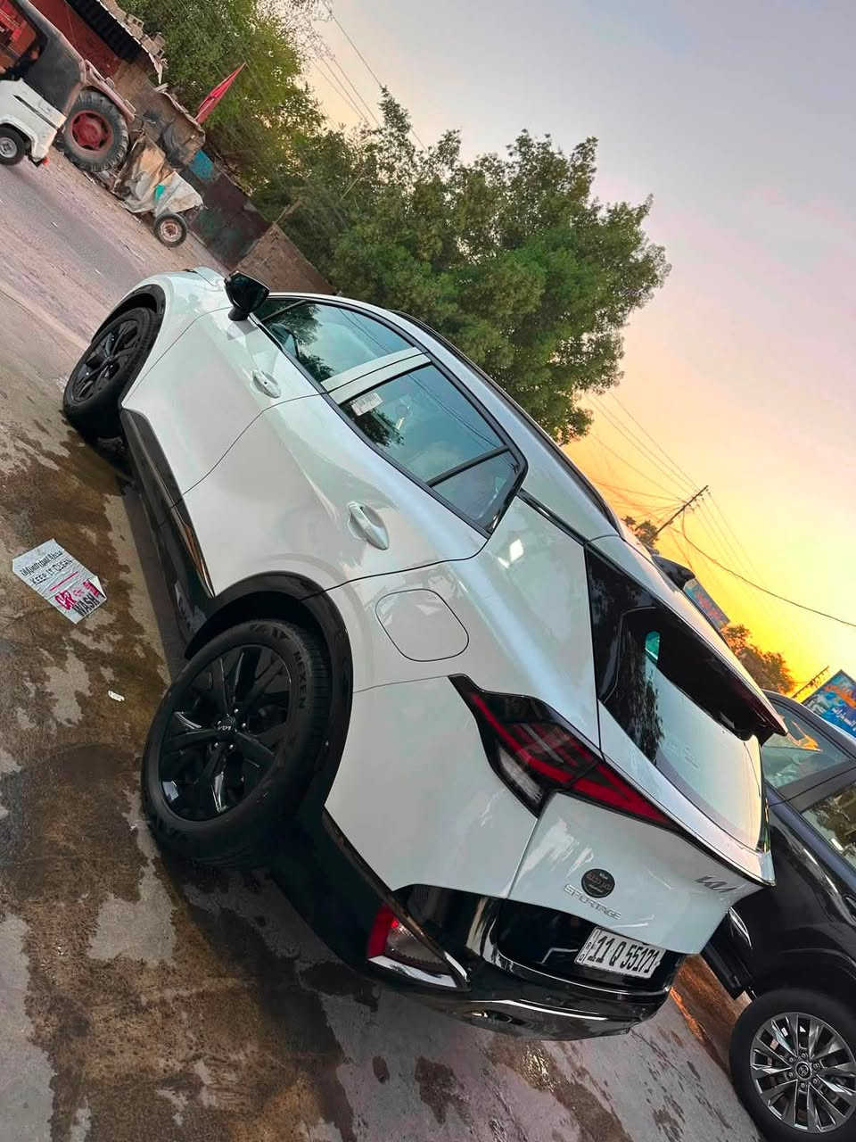 السلام عليكم❤️

كيا سبورتج 2025 فئة بلاك اديشن خليجي  

بيانو بلاك بلكامل 

داخل زيتوني جلد  

بطاين ابواب شامو 

صندوك كهرباء 

كشنات كهرباء 

تدفئة كشنات 

ستيرن هيتر تدفئة

ايرباك وسائد حماية عدد 6 مو 2 

فول عدا بنراما 

السيارة رقم بغداد ب اسمي تحويل مباشر 

مكفولة كفالة عامة من الصبغ والتبديل والبارد  بيه فقط شخط ب الدعامية الامامية ورصعة بكد إصبعين مسحوبه PDR 

 ماشية 9 الاف  ضمان الشركة الدولية بعدها ب الضمان وبيه تبديلات دهن  مجاناً السعر 25 ورقة وبيها مجال وبلخدمة 

  عنوان السيارة بغداد رقم الهاتف ***********
