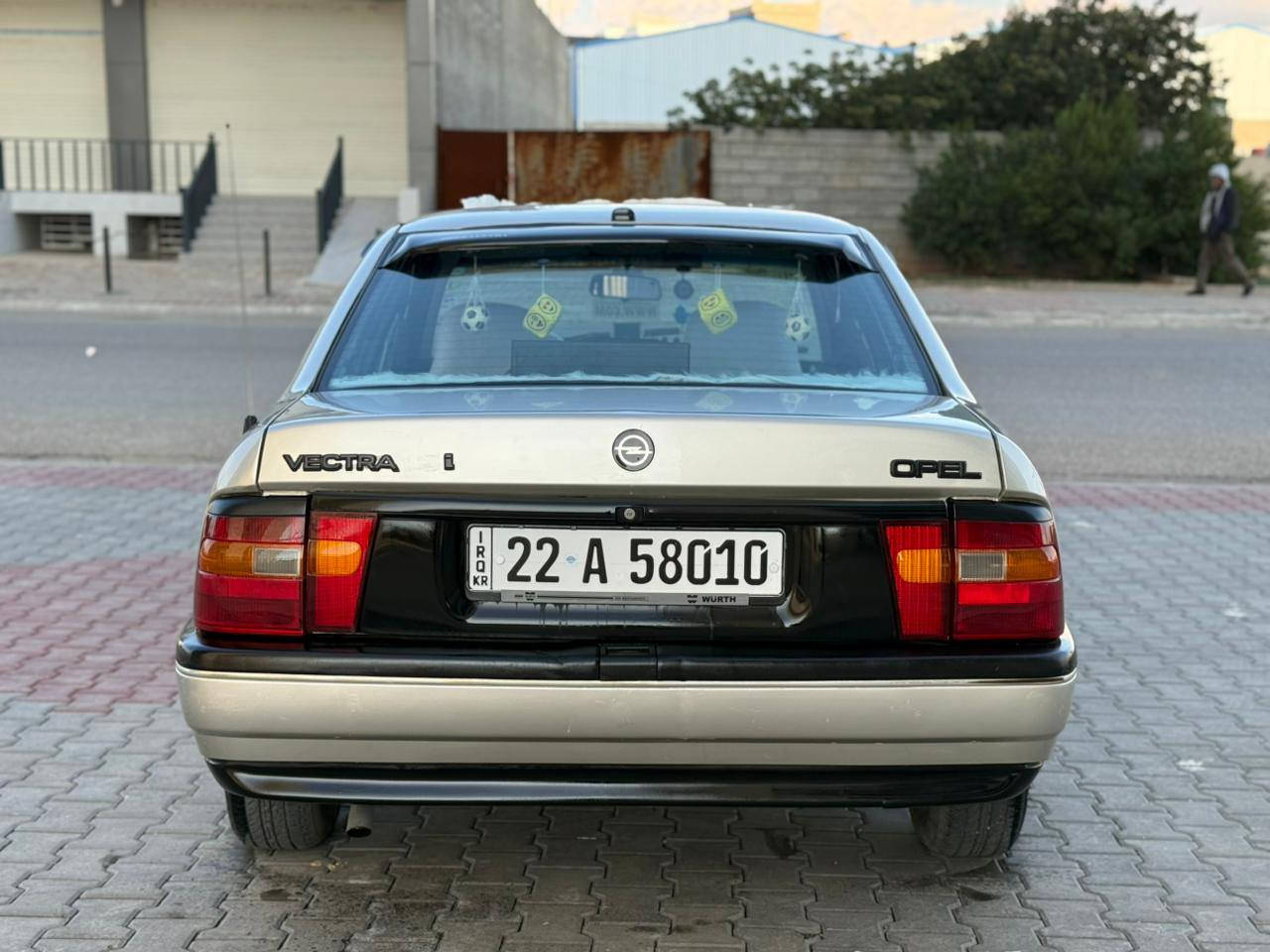 بسم الله اوبل 1992محدث 94محرك 18سنويه بسمي جديد 31 جديد تايرات جديد هزه او براد جديد صبغ جماليه بي جاملغ وره الصايق ضربه بصيطه شبرو نص سياره كهربايات كولها شغاله صدر جديد سياره مال جناي احله من الصور السعر 47او بي مجال ***********
