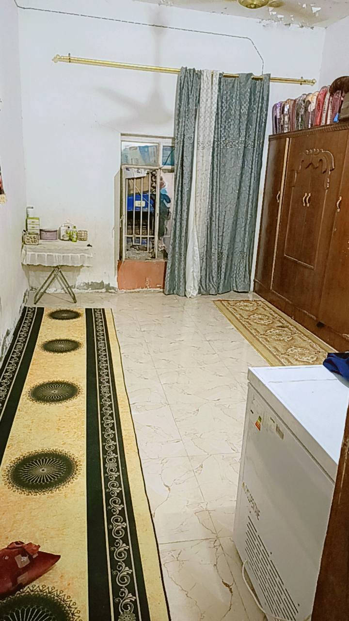 بيت زراعي البيع قرب مجمع فاهم حي شهداء ***********
