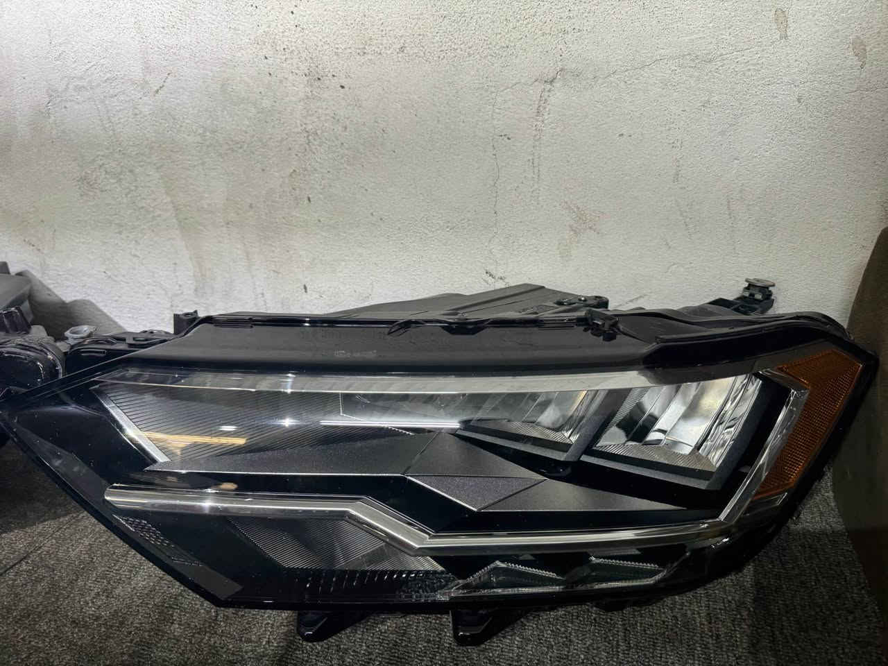 لايتى جيتتةى ٢٠٢٤ سةكن و سايق بؤ فرؤشتن 
لايتةكان زؤر زؤر خاوينن بةبئ ئةوةى يةك جؤى شكابي 
٦٥٦٦ ٤٠١ ٠٧٥٠ Call أربيل, العراق


**إذا كنت صاحب هذا الإعلان وتريد حذفه لأي سبب، رجاءا أرسل رسالة إلى الدعم الفني**