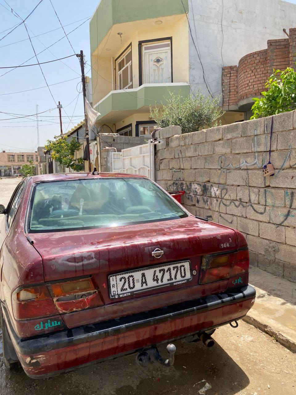 سلام عليكم شباب عندي سياره نيسان موديل 92 كير محرك خير من الله سيارة كير  اوتوماتيك سيارة تخم تاير جوها سنويه ال30 سعر 18وبيها مجال اني مكلف بالنشر رقم صاحبها ***********
