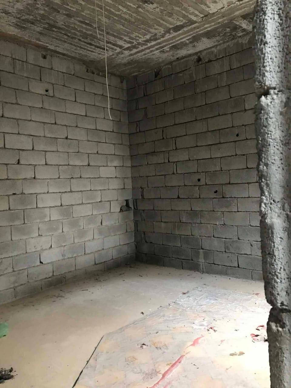 يالله على بركة الله مشتمل هيكل مسكف ١٢٥م سند زراعي للبيع عنوان راقي جدا زراعي حي الامير السعر ٢٦وبي مجال بصيط يتكون من غرفه منام وصاله واستقبال ومطبخ ومجموعه صحيات ***********
