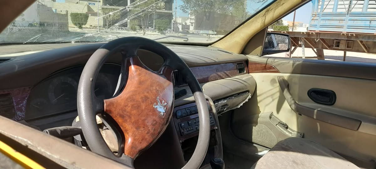 السلام عليكم سمند 2010 رقم بغداد بدون كير مكينه صدر كلهن نضاف ولباقي كدامك مكان عامريه الفلوجه السعر 13وبيها مجال ***********))***********
