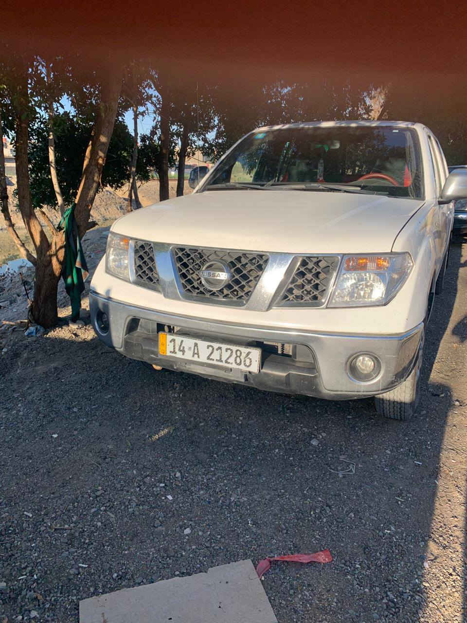 للبيع نيفاره موديل 2013رقم بصره الجديد مكفوله كفاله عامه عده بارد قليل حداديه تخم تاير جديد تبريد شغال مكينه مفتوحه لا تنقيص ولا تبخير السعر 119 عنوان بصره حي الاصدقاء ***********
