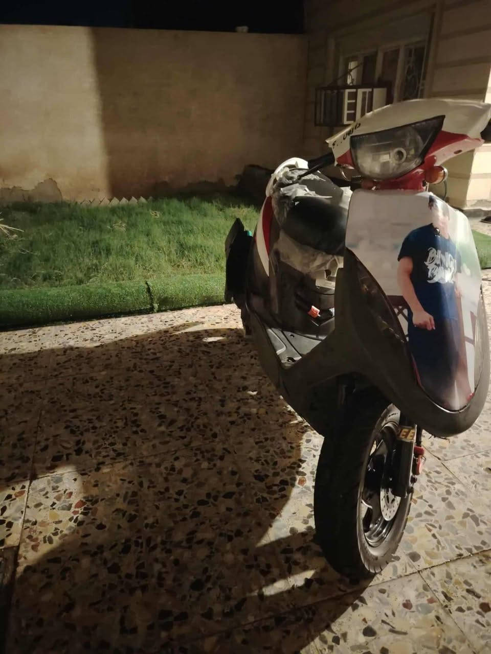 السلام عليكم ماكس عدله للبيع كامله مكمله نكره سلف دراجه كلشي ماعايزه دراجه َوالصوره مابيه شايلها..... وكفراتها البلاديه بيها نضاف حيل شراي يدخل خاص او يتصل فقط مامتواجد ع الواتساب (***********) باقي تفاصيل وسعر خاص وذا مايصير تراسلني علق وراسلك ❤️
