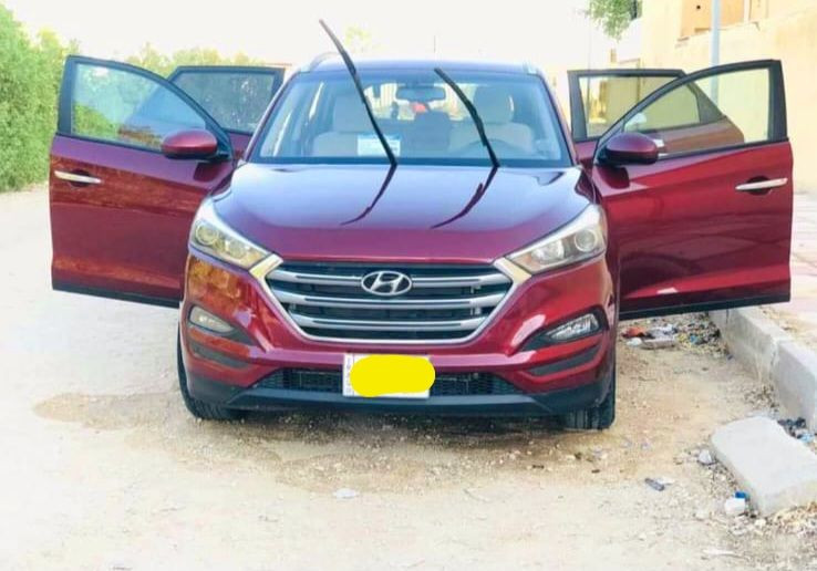 سيارة مال بنية ومكلفين بعلانها وبنشرها توسان موديل 2016  شكل الجديد امريكي رقم بابل الجديد وتحويل ثاني يوم  مواصفات الأمريكي واضحه والسونار موضح كلشي بيها سيارة تخم تاير حداديتها كلها خير من الله مكاني الحلة المركز
***********
