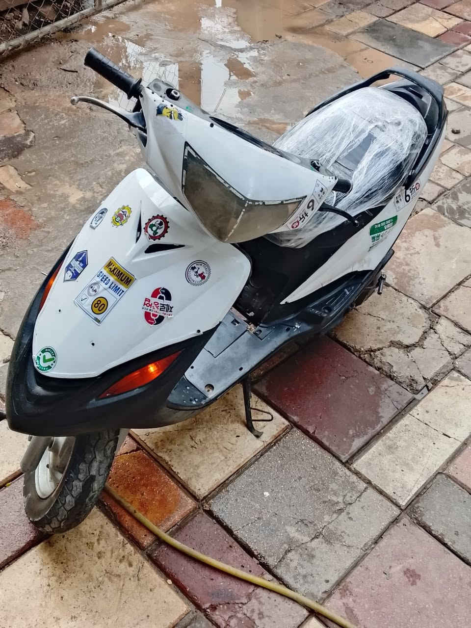 سلام عليكم ماكس 140 دراجه شوفت العين خير من الله نكره مكينه ناعمه تخبل شلعه ومعدل مكانه بغداد باب معضم  شراي بيك خير وتدلل سعر ٣٥٠ بيه مجال الطيبين ستفسار ***********
