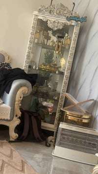 فاترينة • مستعملة • قفل شغال