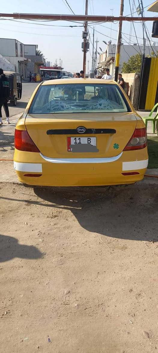 سلام عليكم
إف ثري السياره خير من الله 
كير عادي خمس نمر مكاينه تجفيت جديد صدر امامي جديد 
السياره مثال ماموضح بل صوره بيها صفها 
او باب مبدل غير هذا مابيها جام جواب 
المكان بغداد الشعب الثعالبه 
السعر 36 اوبيها مجال 

+964 772 748 0227
