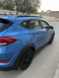 توسان 17 أمريكي   07702981021.  138$ بيه مجال