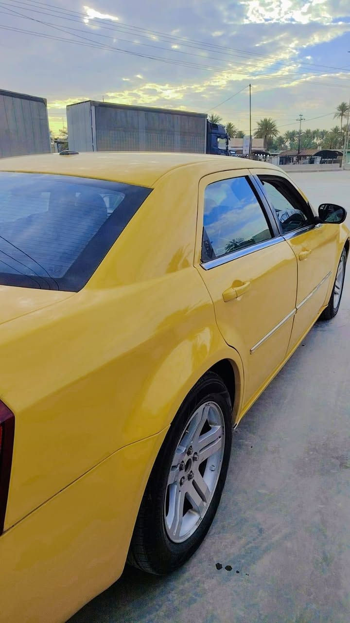 ***********اا تشارجر 2008 للبيع تخم تاير حداديه سياره جديده بمعنى الكلمه ما عايزه اي شيء مصفره هيئه وغرامات مروريه تبريدها اوزه فقط غاز للتوضيح بالنسبه اضرار السياره اللي هو فقط تشاملك الخلفي من يم البقلايت فضربته بسيطه الحوض سليم للغوت سليمه يعني ما بيها اي شيء سعرها 95 وبيها مجال بسيط مكان السياره بالنجف الاشرف واي استفسار اني جاهز وبالخدمه من حداديه من مكينه مشروطات 100% وبيهم ضمان اوكي
