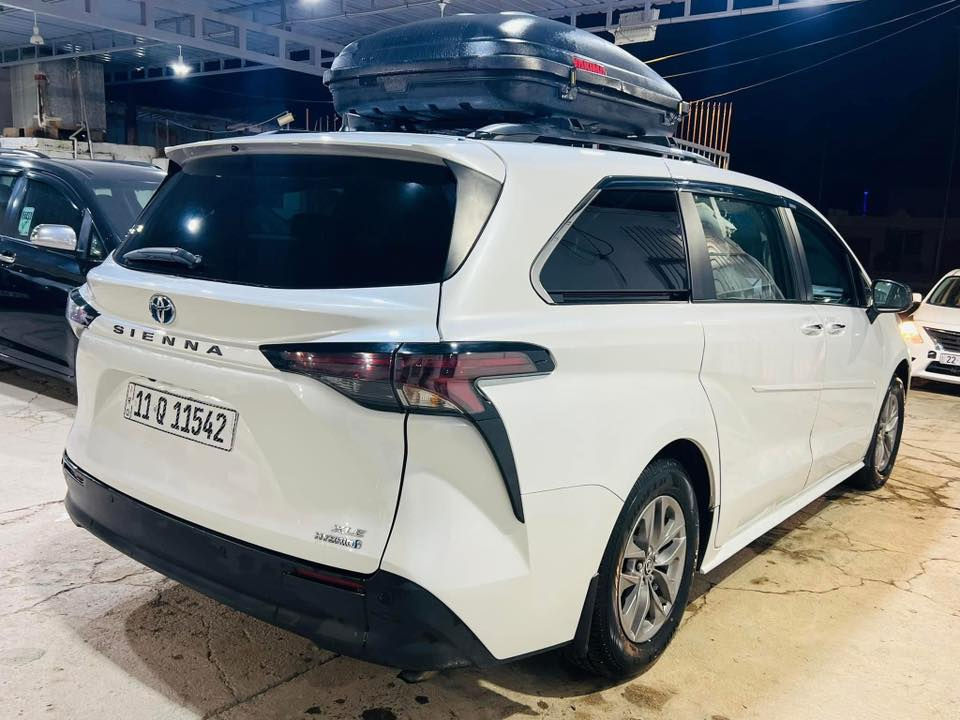 السلام عليكم للبيع
2023 Toyota sienna hybrid 
2023 تويوتا سينا هايبرد XLE

السيارة ترقيم وهزة كله جديد 
باسمي تحويل مباشر 
السيارة فول مواصفات وكامله من كلشي 
لون ابيض صدفي
جميع المقاعد كامله 

ماشية 41,500 mi
الضرر جاملغ وباب كلير فقط من اميركا 
ايرباك برده فقط
السعر 28,500 $ بي مجال بسيط 
للاستفسار على 
***********
