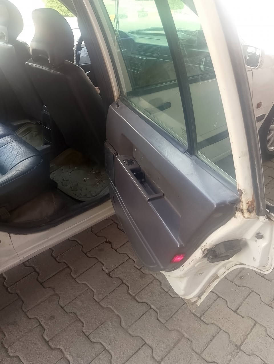 السلام عليكم
فالفو 940 موديل 95 مكينه تيربوا
كير مكينة حداديه كفاله
تبريد ثلج
كهربائيات كلها شغاله 
السعر 67 ورقه
بيع فقط
النجف الاشرف مجسرات ثورة العشرين 
***********
