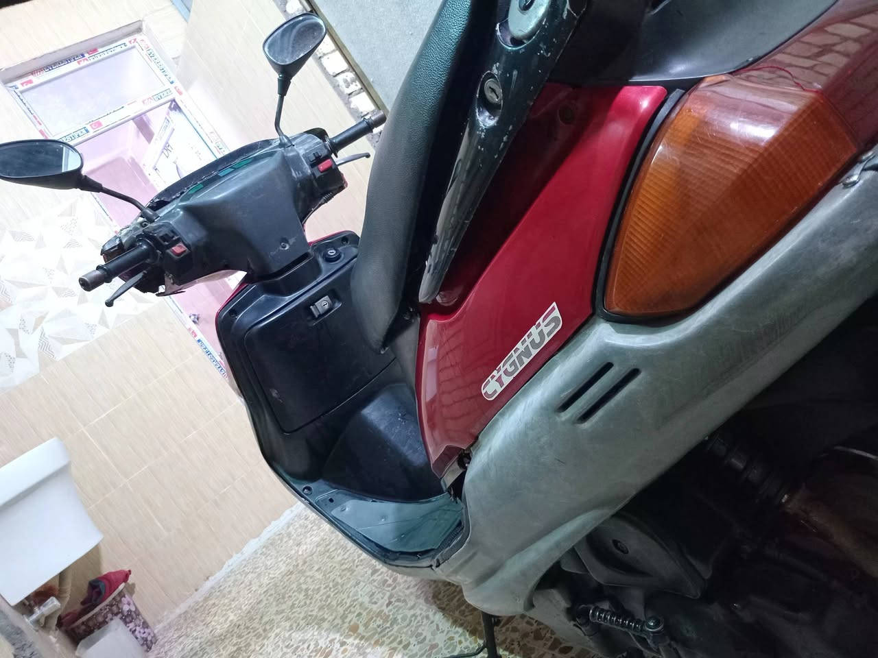 ياماها فضائي فراشة حديث سرعه ١٠٠ ياباني اصلي ام البليته  كفاله عامه من كلشي دراجه برغي ما مفتوح بية وكله بلادية وكله شغاله اي نقص مابية  صاله ٦اشهر نزلته رنبة على ايدي محرك مكفول اوراق كامله السعر قفل ٦٠٠مكاني مدينه الصدر *********** الشراي يتصل غير متواجد نت
