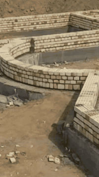 السلام عليكم لدينا كادر عمل بناء🧱🧱 وصب وتفليش ولبخ وتصعيد مواد وتطبيك سيراميك   وحفر اساس  للاستفسار الاتصال *********** او مراسلتناء خاص
